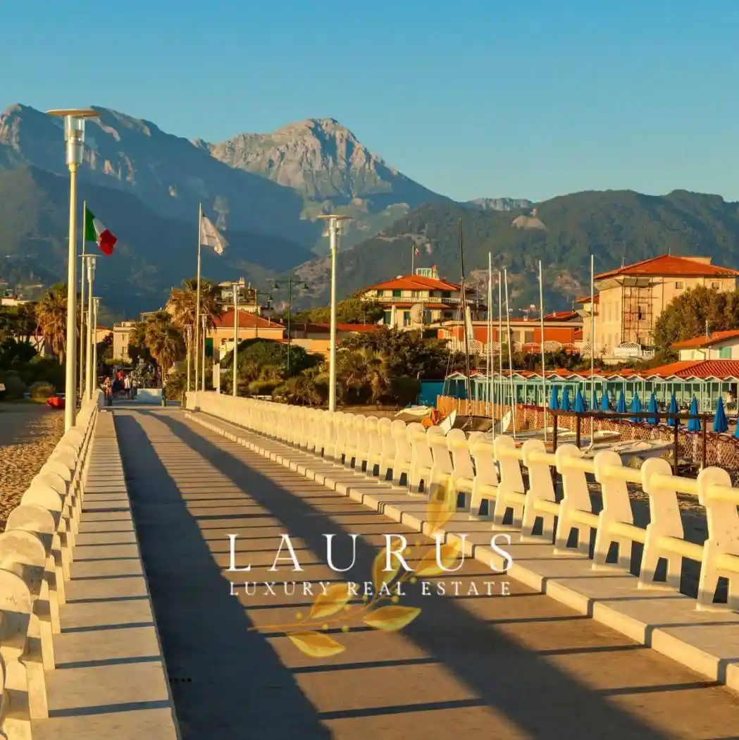 Villa in vendita a Forte dei Marmi