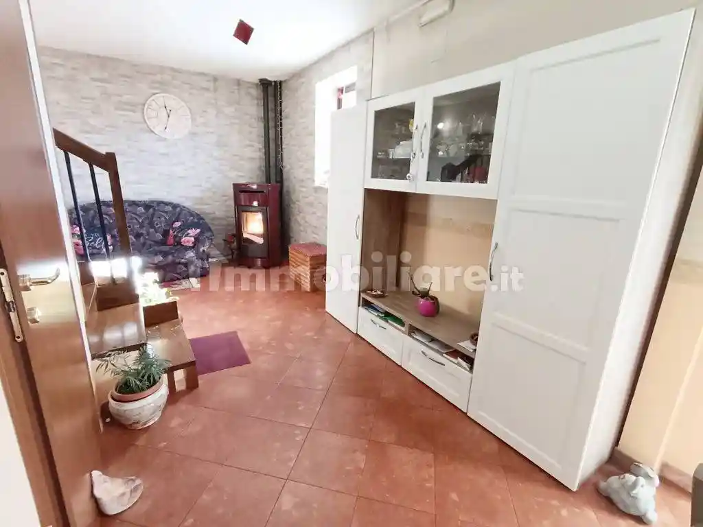 Terratetto unifamiliare via Innocenzo d'Angelo, Antrosano, Avezzano - foto 5