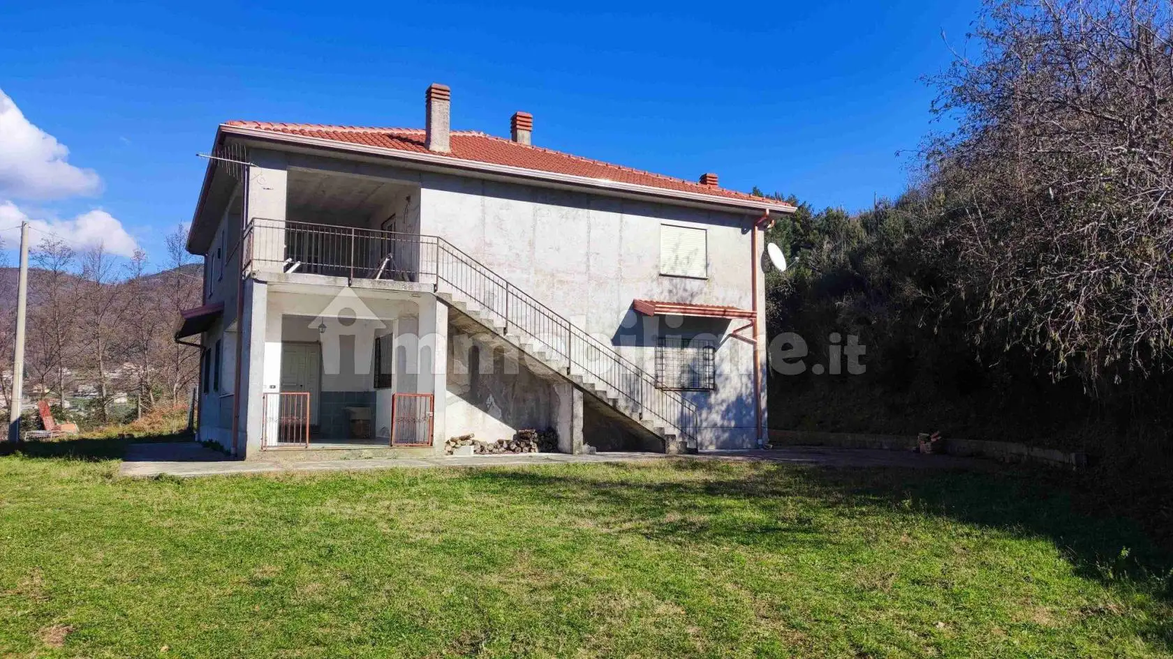 Casa indipendente in vendita a Lago