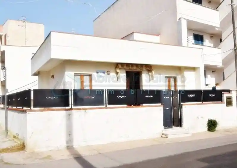 Casa indipendente in vendita a Castrignano del Capo