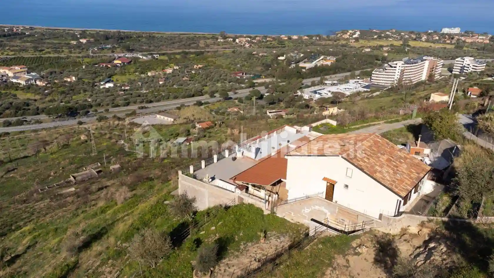 Villa - foto 2