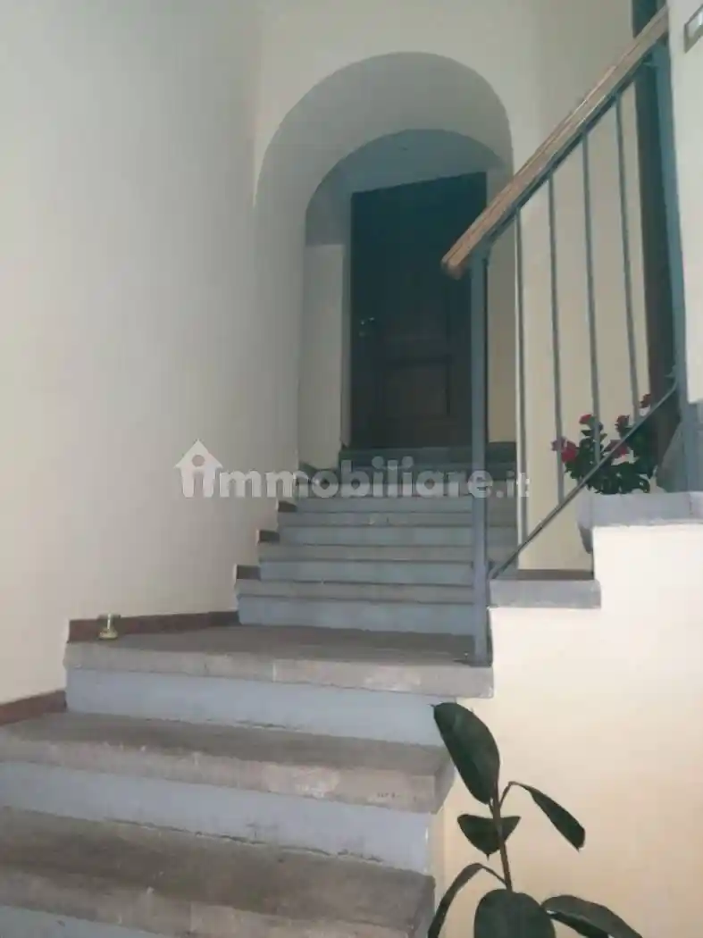 Bilocale largo del Lauro 8, Centro, Corleto Perticara - foto 3