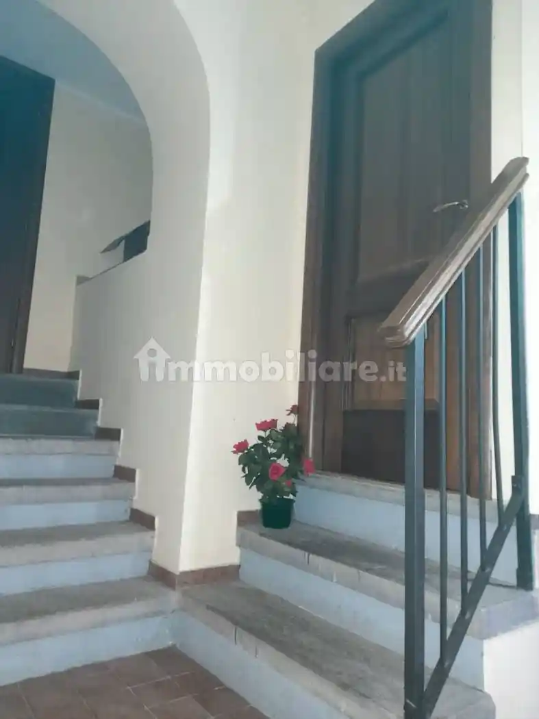 Bilocale largo del Lauro 8, Centro, Corleto Perticara - foto 5