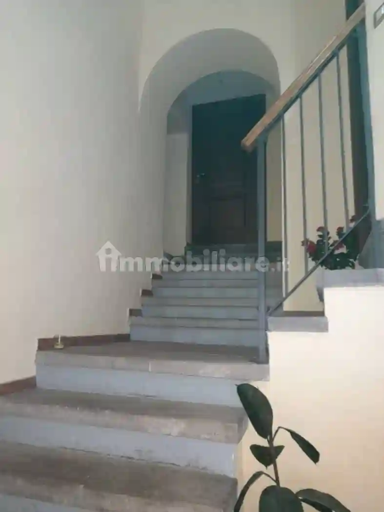 Bilocale largo del Lauro 8, Centro, Corleto Perticara - foto 4