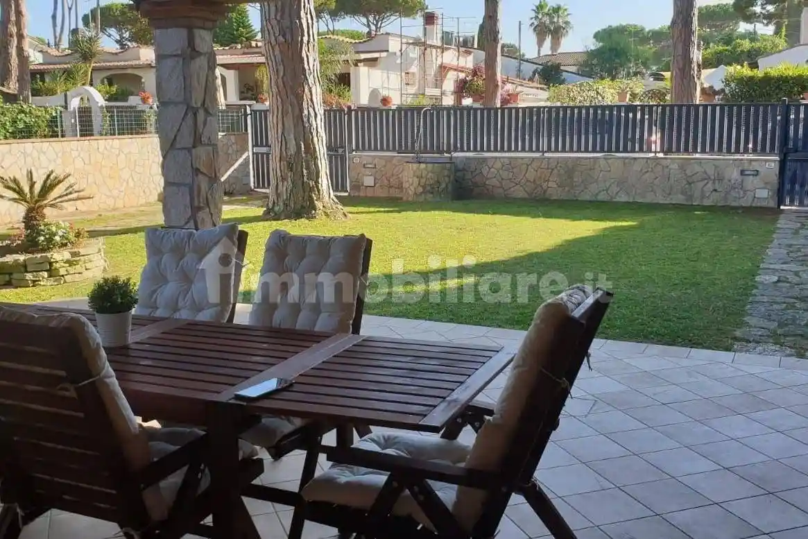 Villa in affitto a Terracina