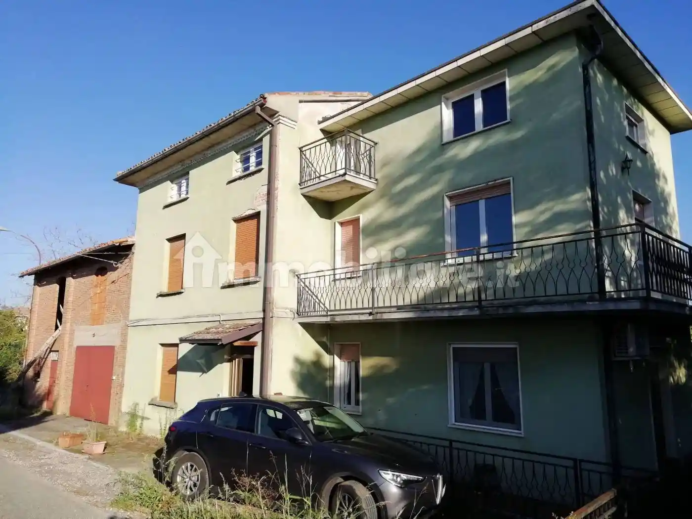 Palazzo - Edificio in vendita a Lugagnano Val d'Arda