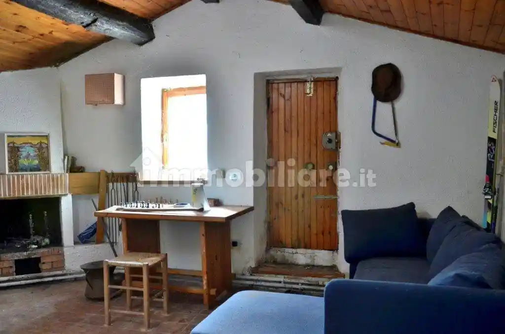 Terratetto unifamiliare 120 m², da ristrutturare, Centro, Ovindoli - foto 3