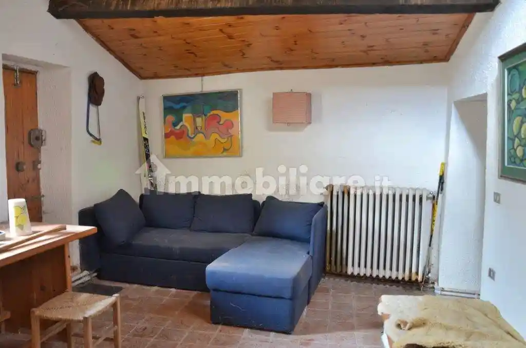 Terratetto unifamiliare 120 m², da ristrutturare, Centro, Ovindoli - foto 4