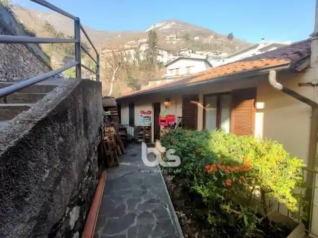 Appartamento in vendita a Adrara San Rocco