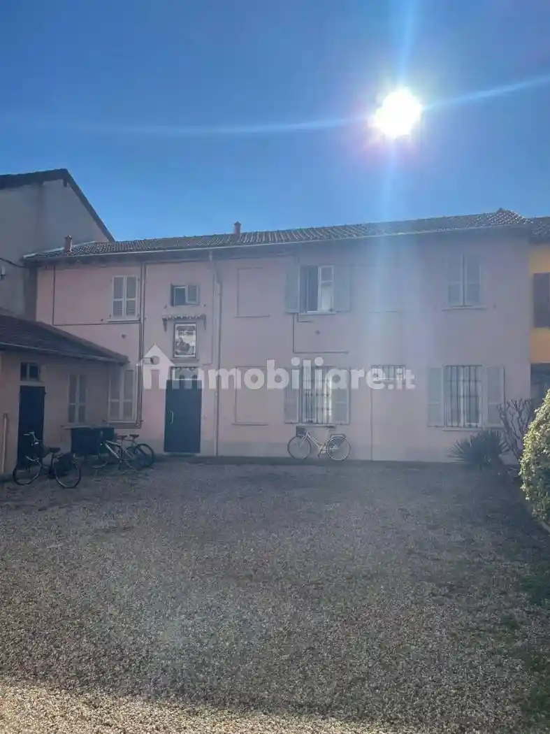 Appartamento in affitto a Pavia