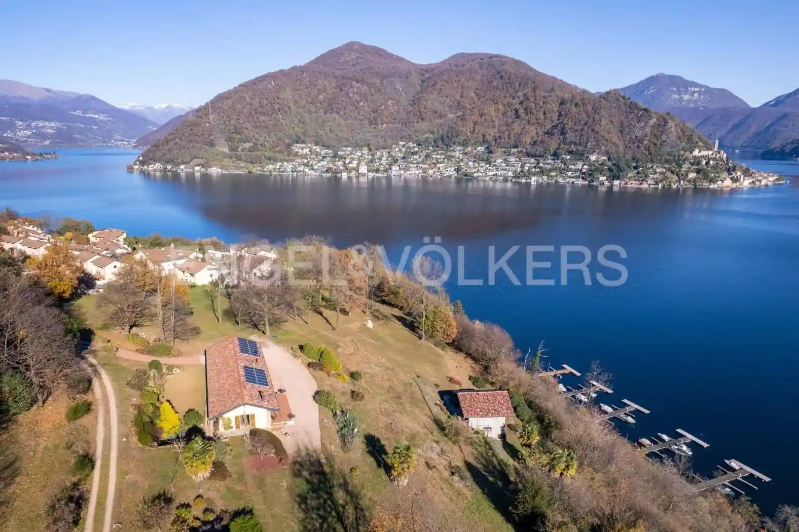 Villa in vendita a Cuasso al Monte