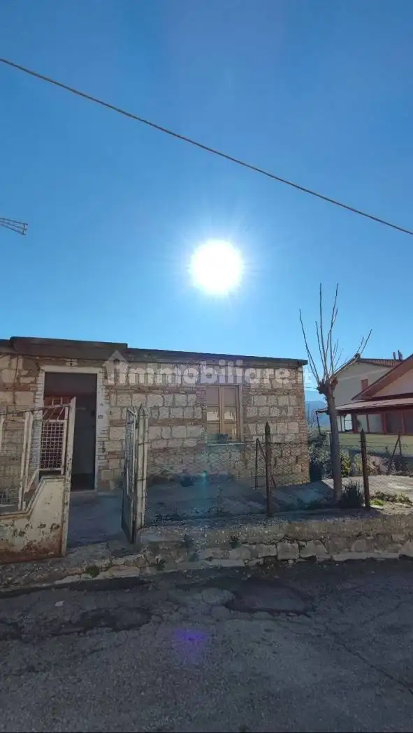 Rustico - Casale in vendita a Lettomanoppello