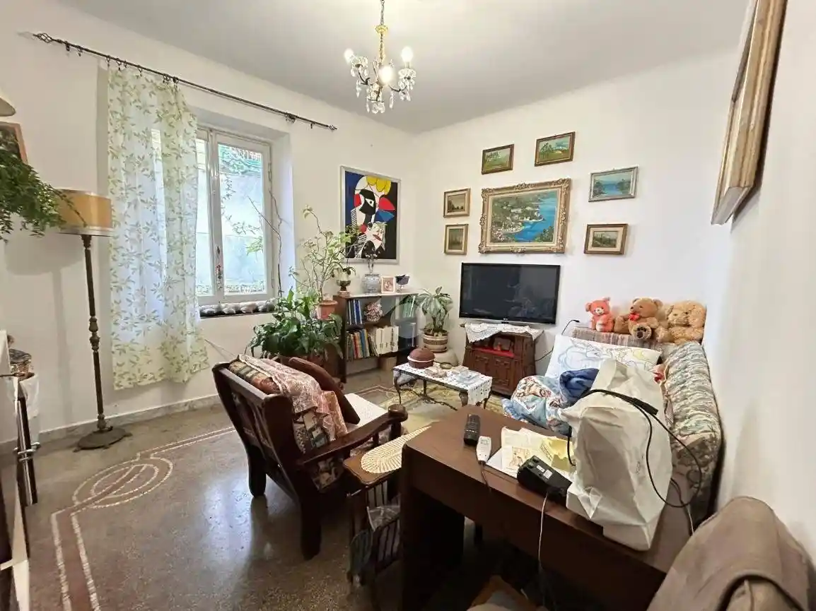 Appartamento in vendita a Genova