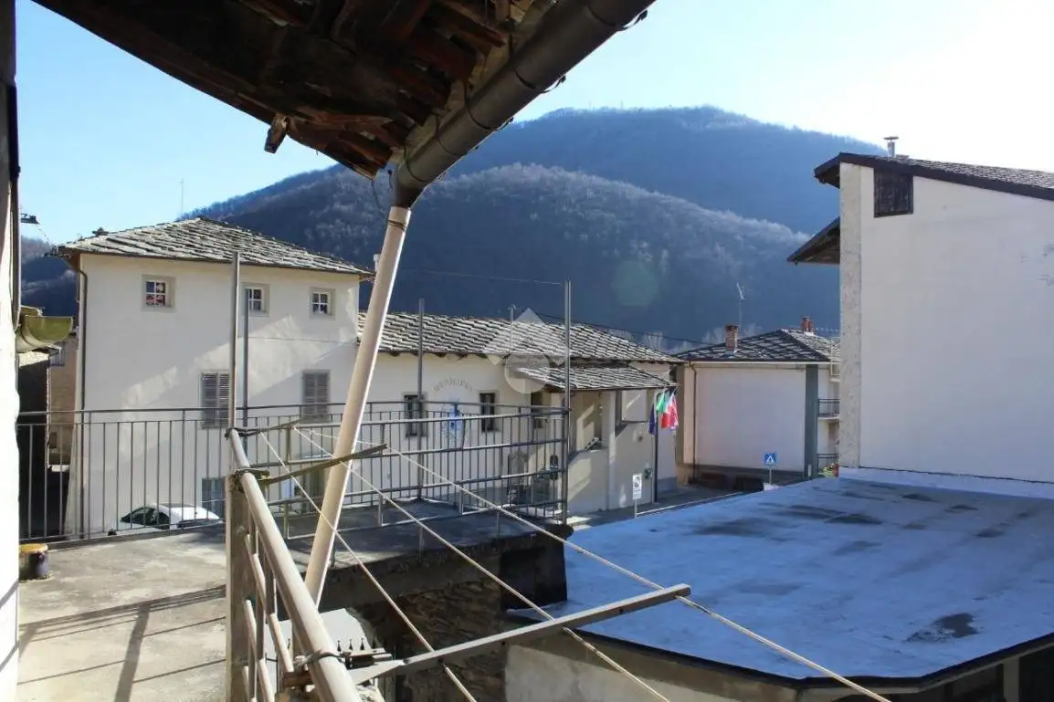 Appartamento piazza Costanzo Chiari 4, Centro, Brossasco - foto 4