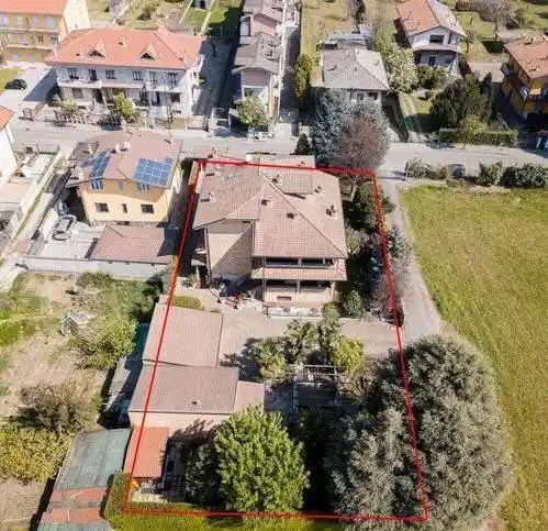 Villa in vendita a Limbiate