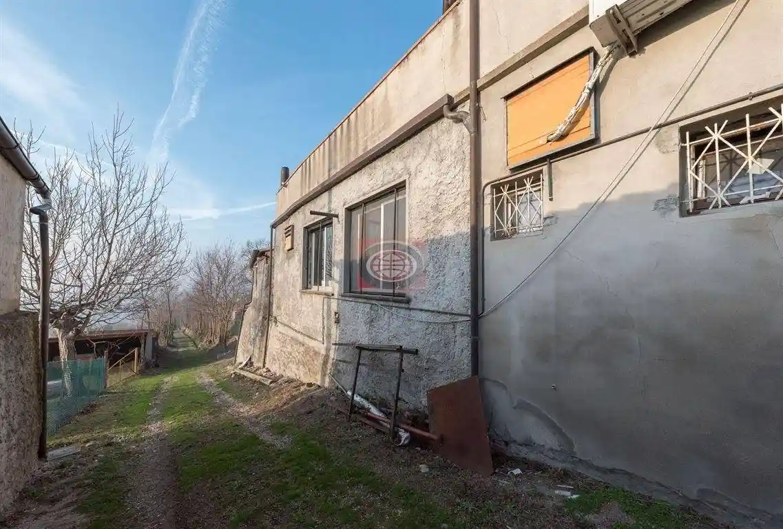 Terratetto plurifamiliare 333 m², da ristrutturare, Tessello, Cesena - foto 3