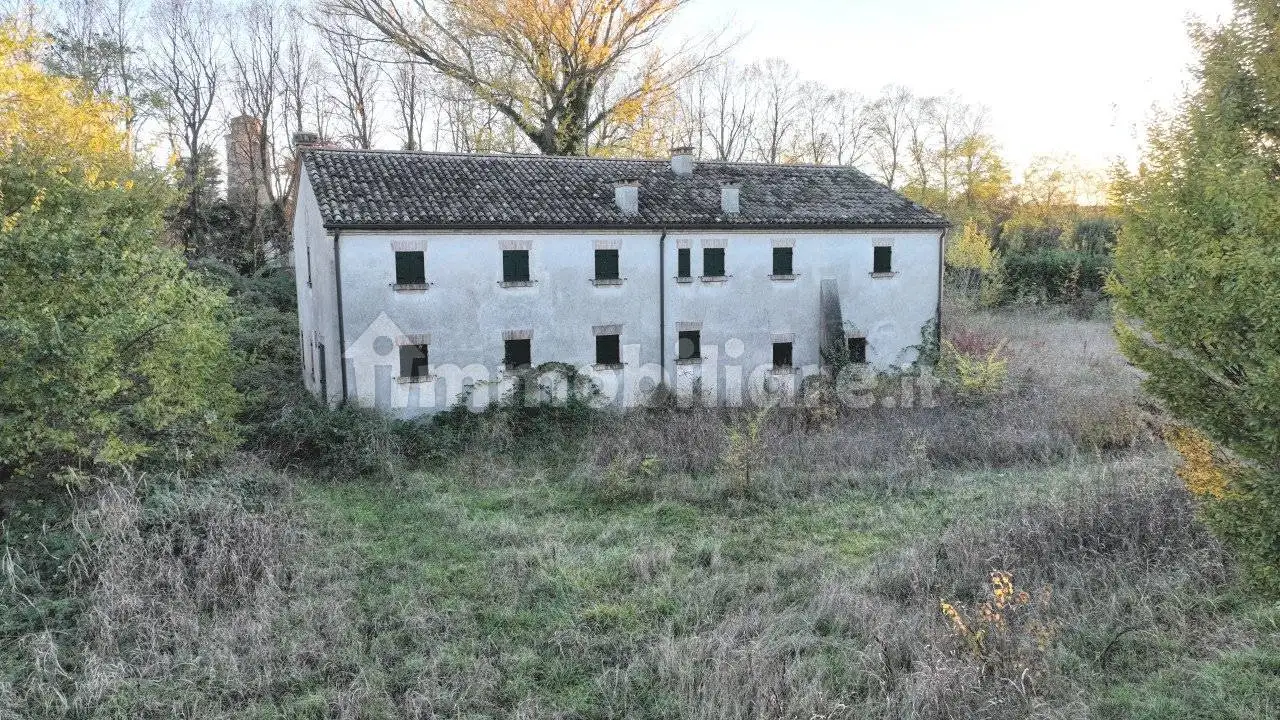 Villa in vendita a San Pietro Viminario