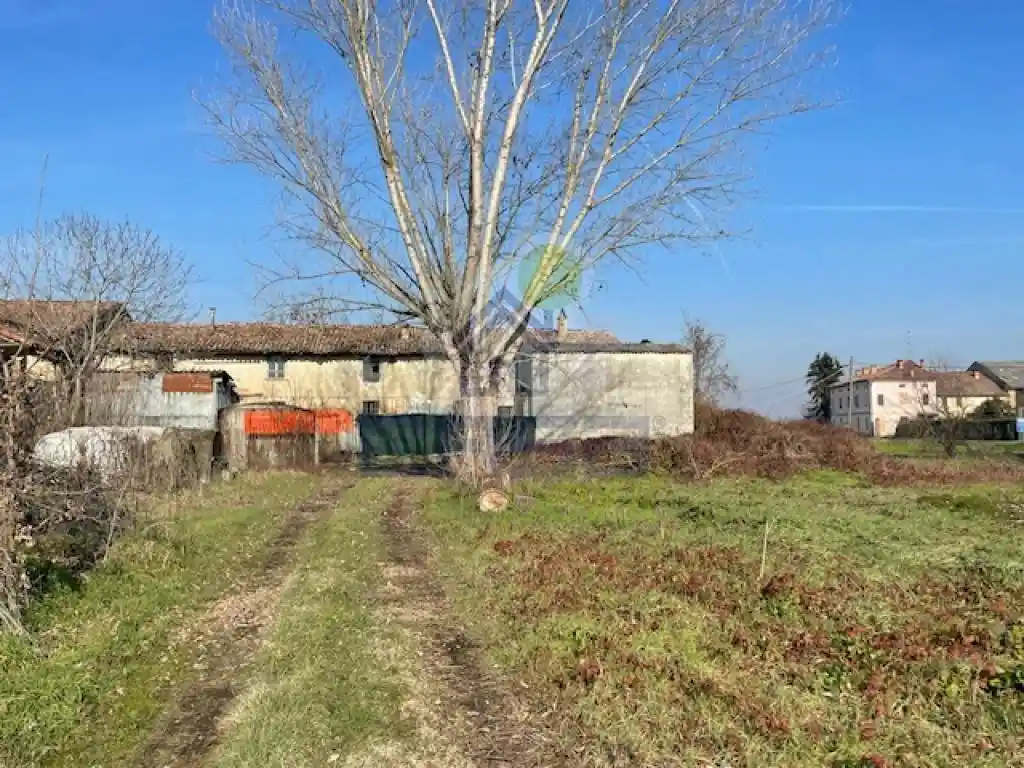 Casa indipendente in vendita a Monticelli d'Ongina