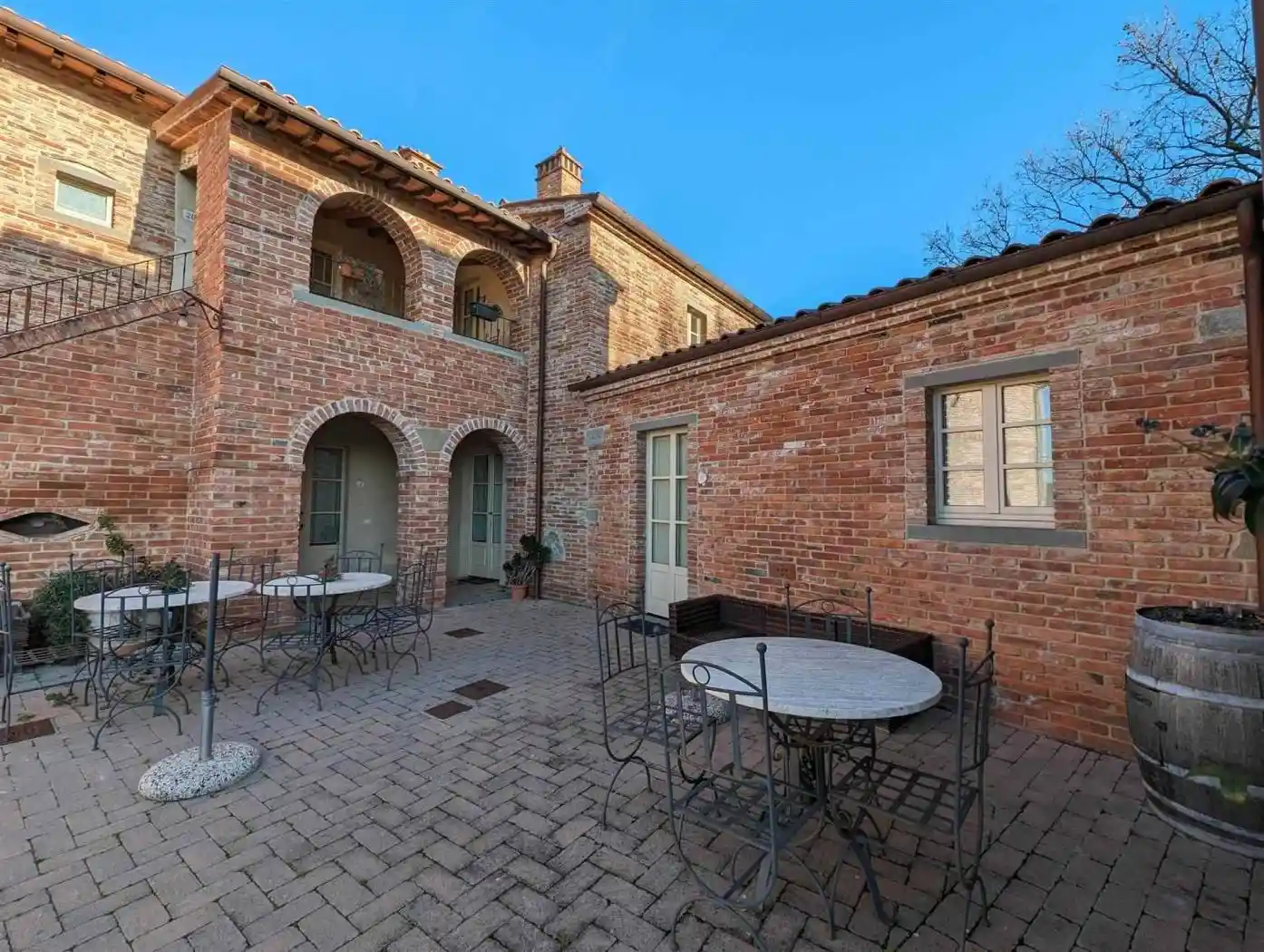 Rustico - Casale in vendita a Foiano della Chiana