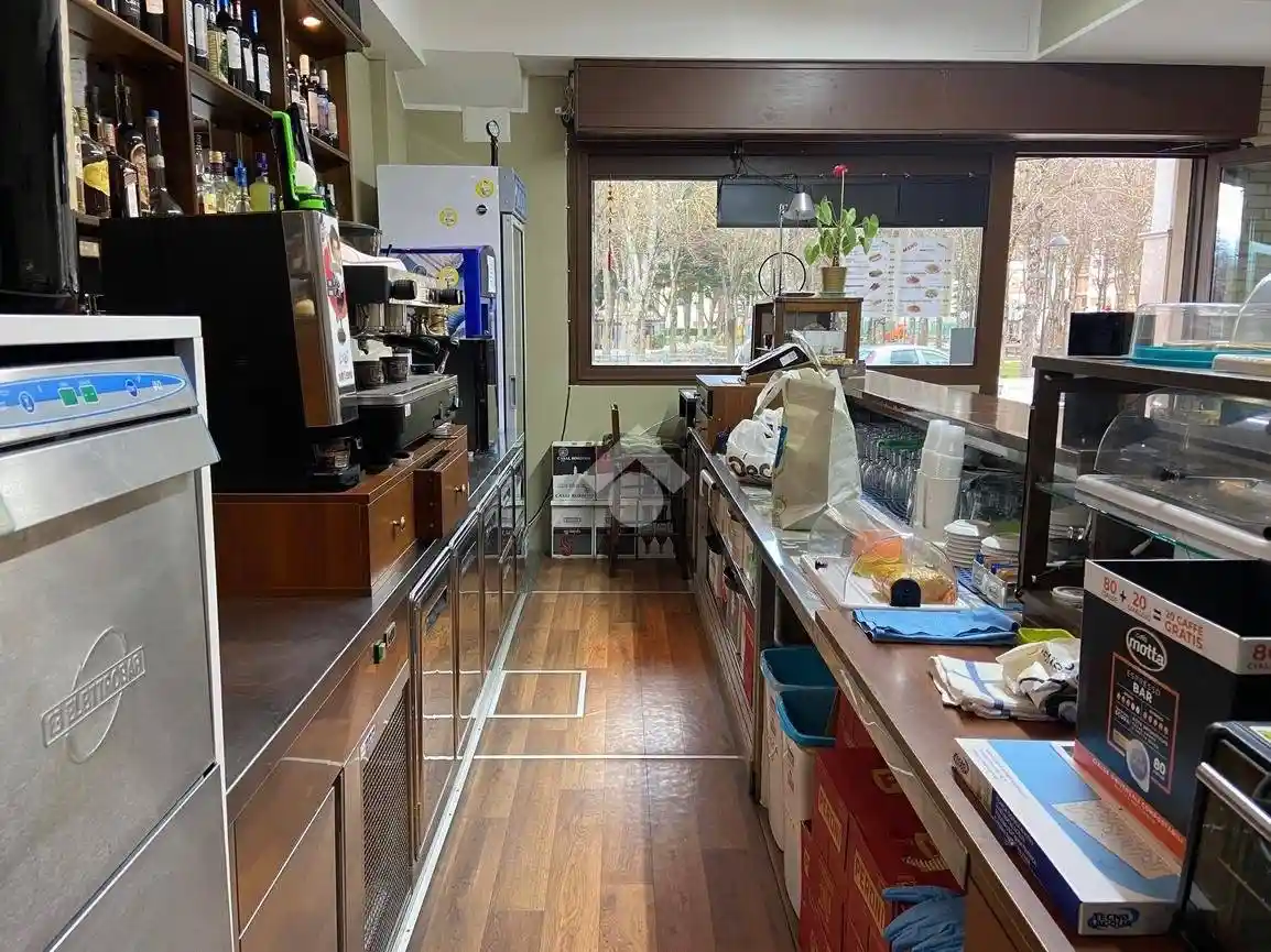 Monolocale locale commerciale via Porta Napoli 56, Centro, Castel di Sangro - foto 3