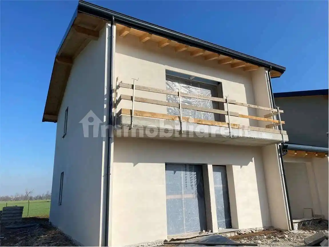 Villa in vendita a Piacenza