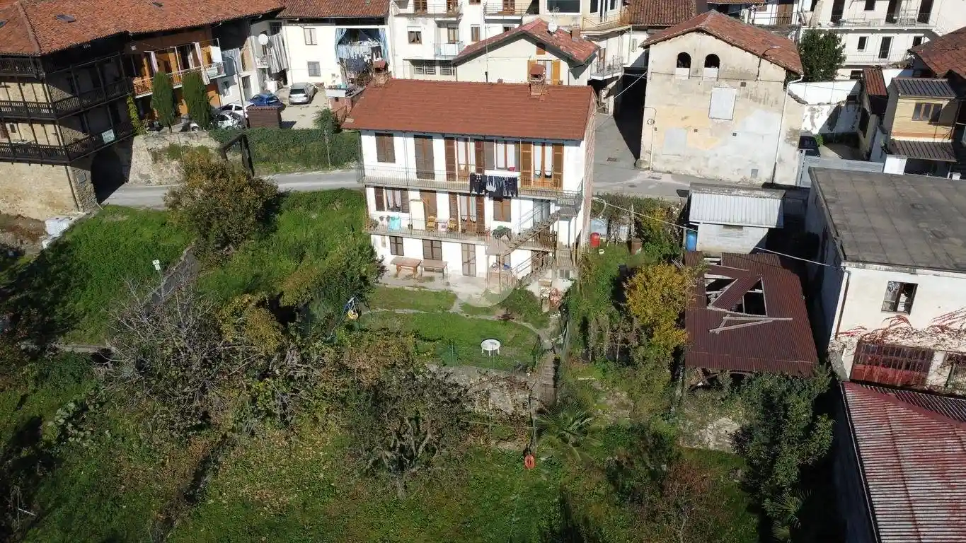Casa indipendente in vendita a Giaveno