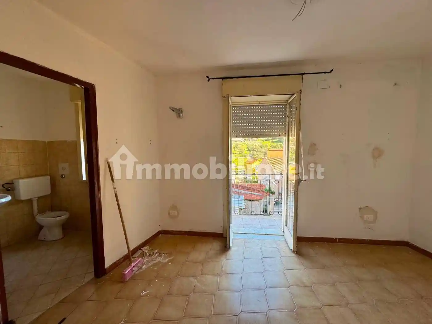 Terratetto unifamiliare 90 m², da ristrutturare, Curcuraci, Messina - foto 3