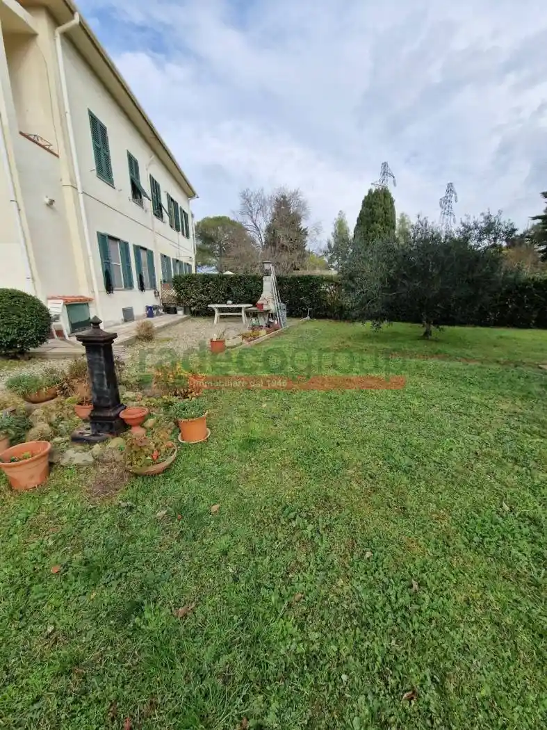 Villa in vendita a Livorno