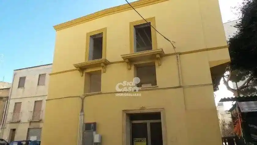 Palazzo - Edificio in vendita a Marsala