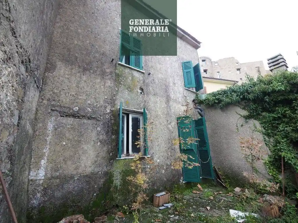 Casa indipendente in vendita a Calice al Cornoviglio