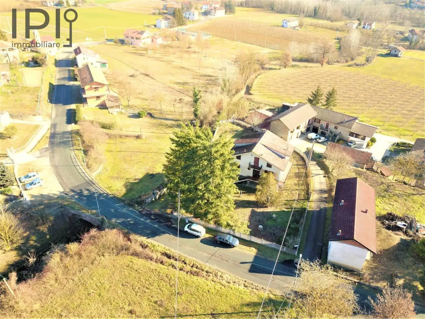 Villa in vendita a Denice