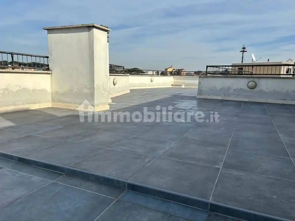 Bilocale largo Maresciallo Diaz 13, Ponte Milvio, Roma - foto 3