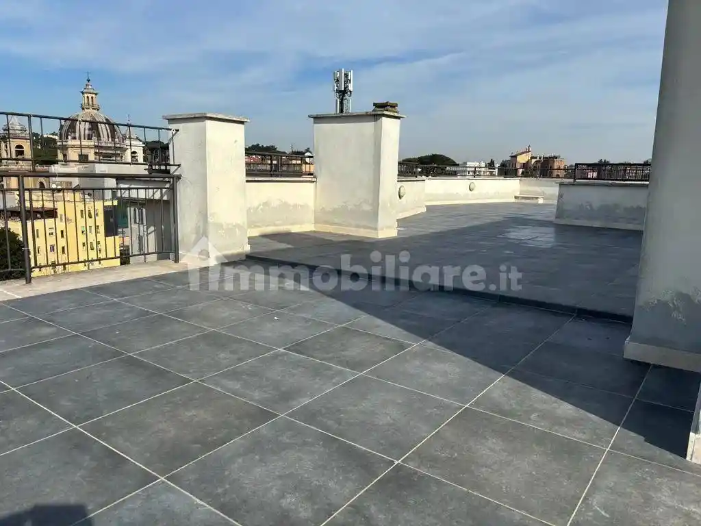 Bilocale largo Maresciallo Diaz 13, Ponte Milvio, Roma - foto 4