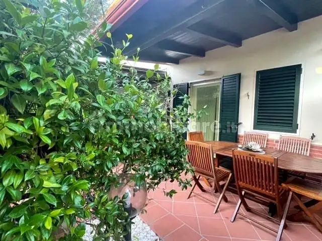 Villetta a schiera in affitto a Corigliano-Rossano