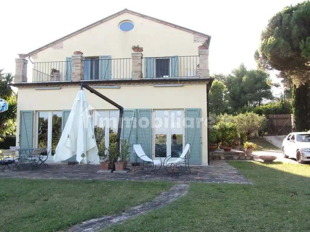 Rustico - Casale in vendita a Potenza Picena