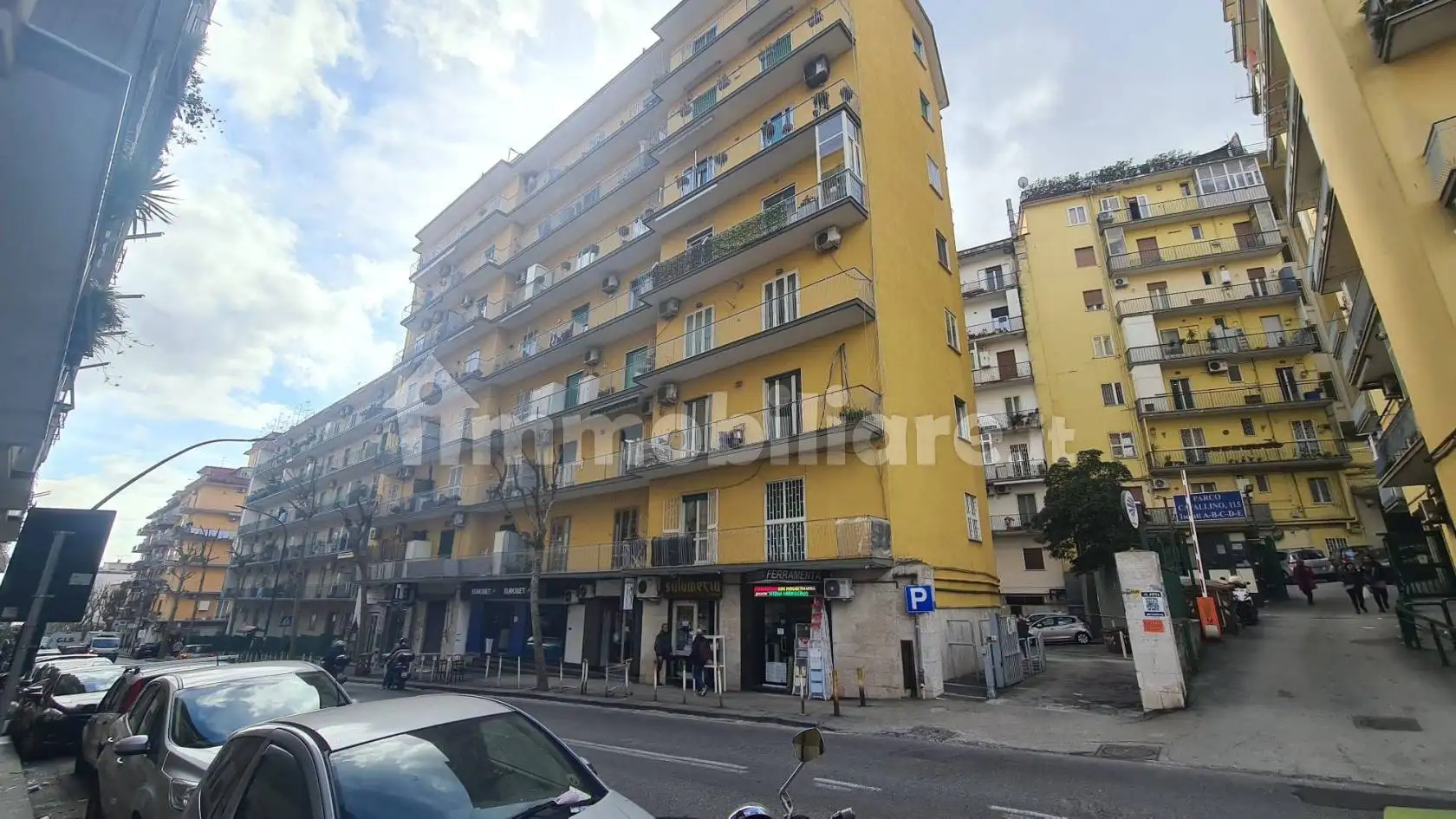Appartamento in vendita a Napoli