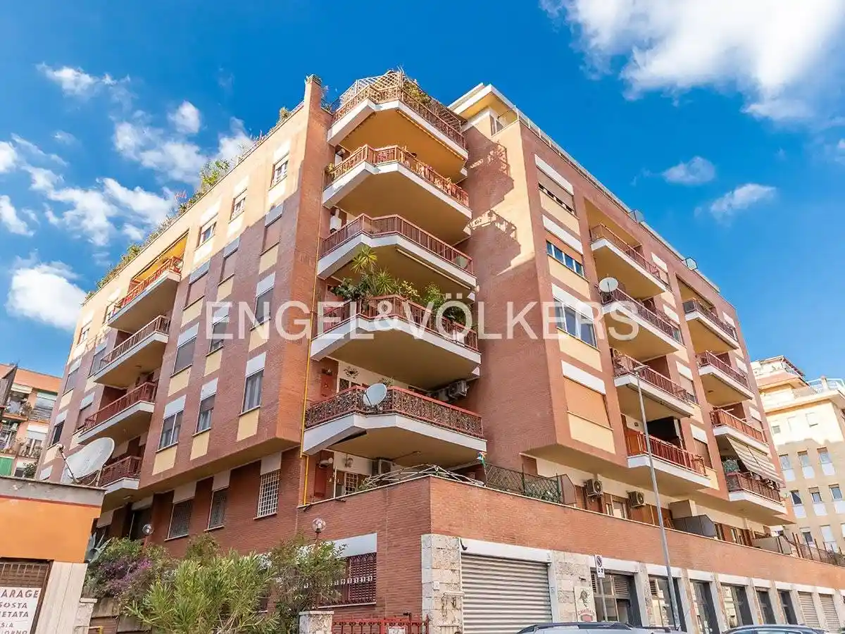 Appartamento in vendita a Roma