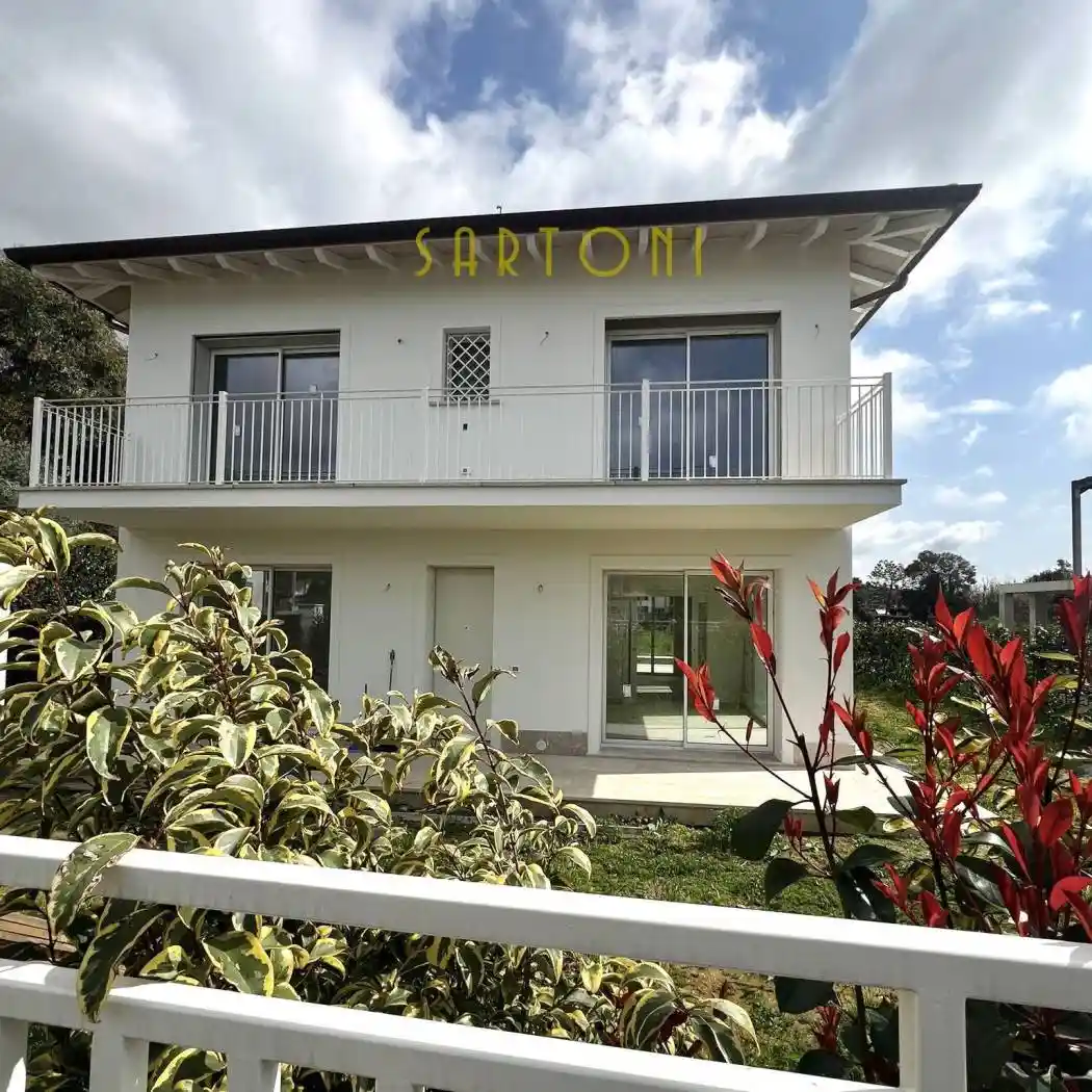 Villa in vendita a Pietrasanta