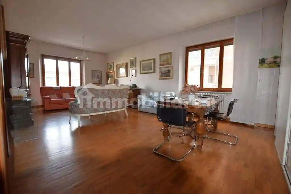 Appartamento in vendita a Colle di Val d'Elsa