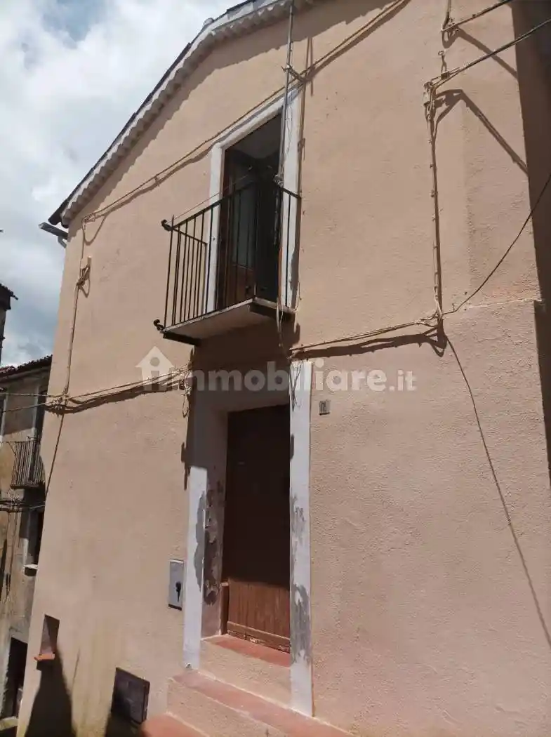 Casa indipendente in vendita a Rivello