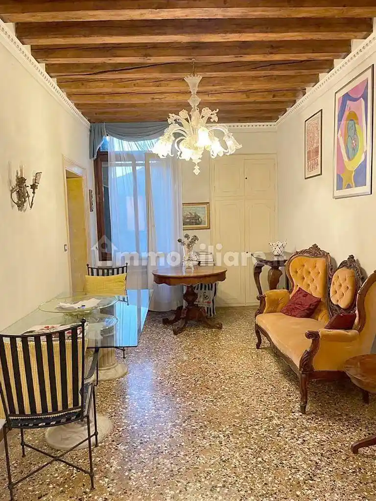 Appartamento in vendita a Venezia