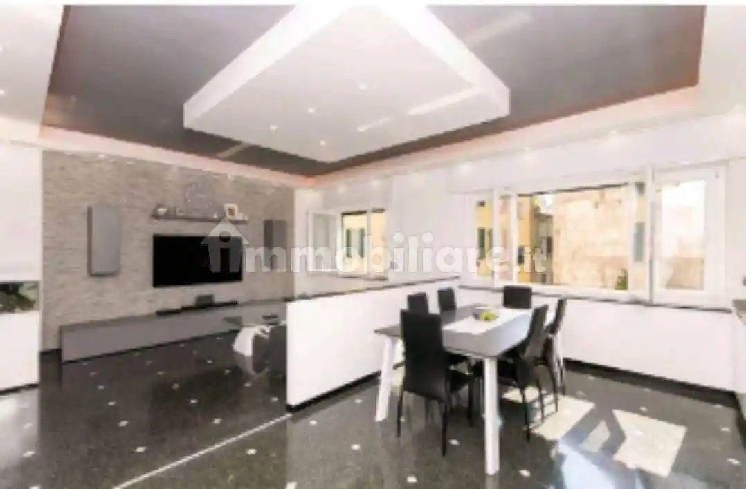 Appartamento in vendita a Genova