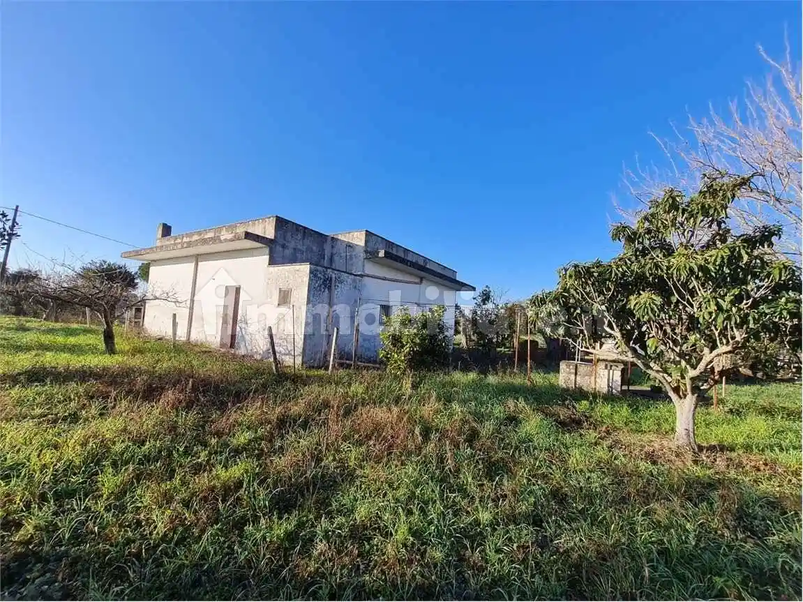 Villa in vendita a Cutrofiano
