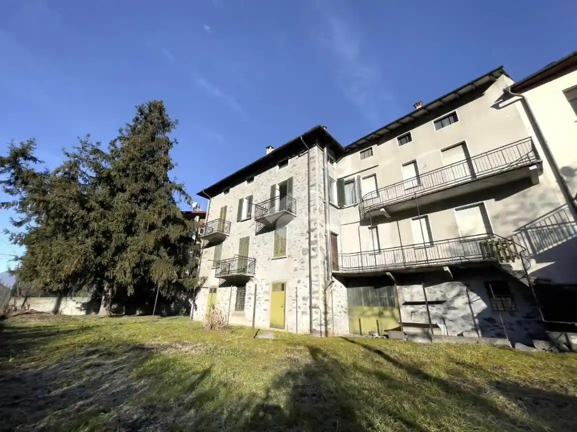 Casa indipendente in vendita a Teglio