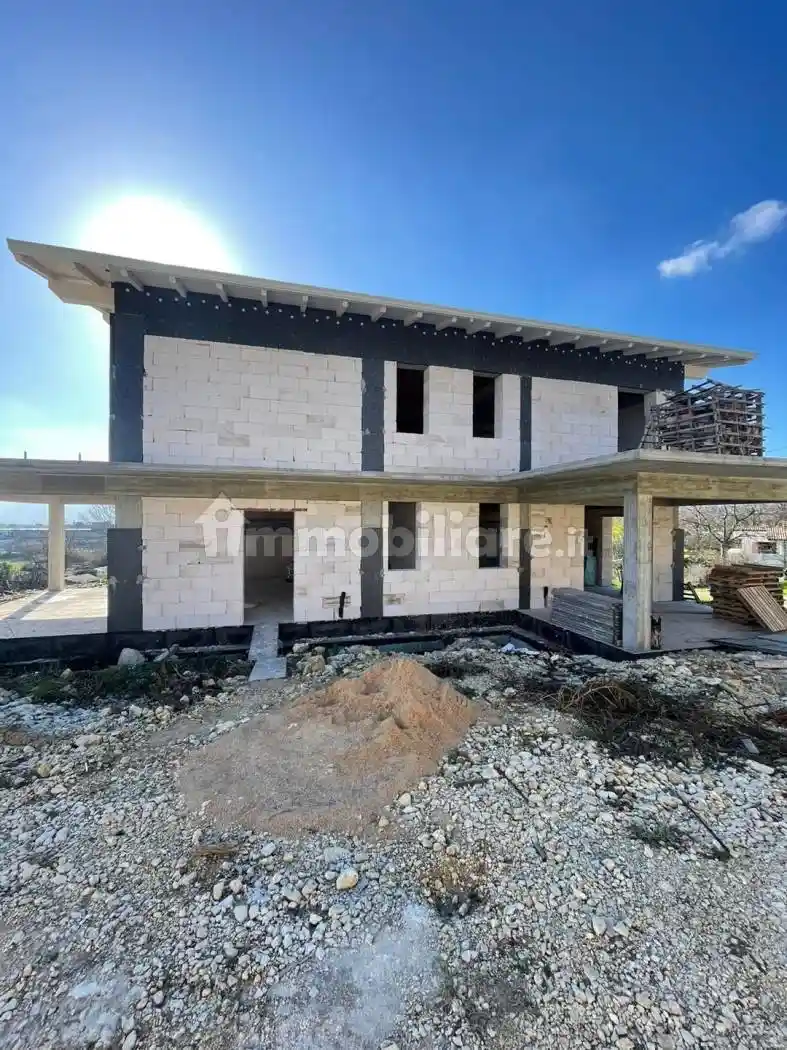 Villa in vendita a Frosinone