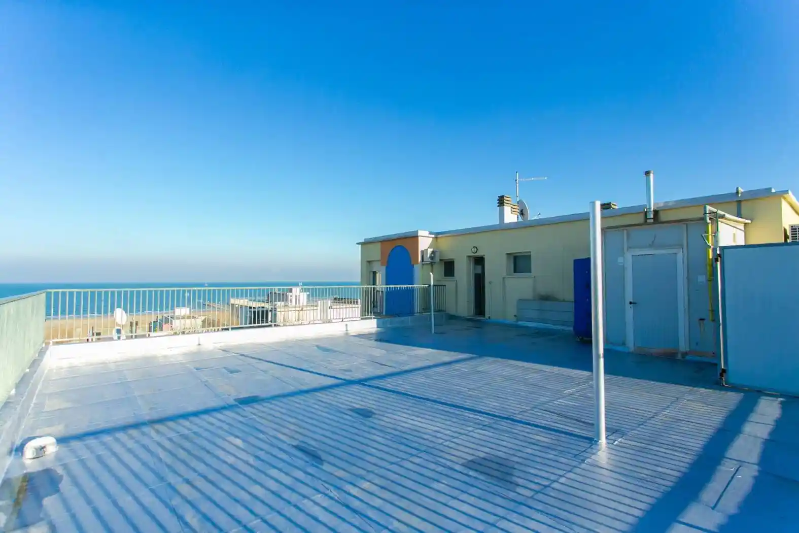 Palazzo - Edificio in vendita a Rimini