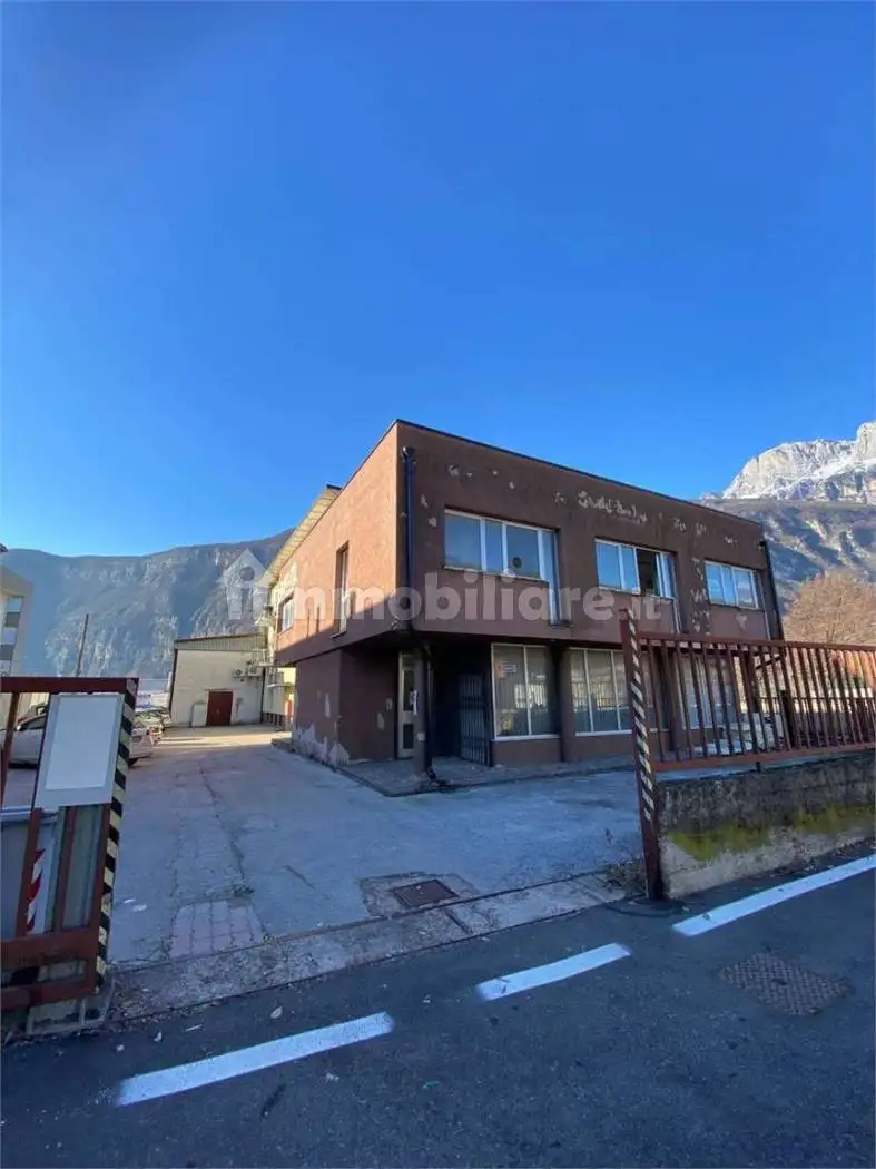 Palazzo - Edificio in vendita a Trento