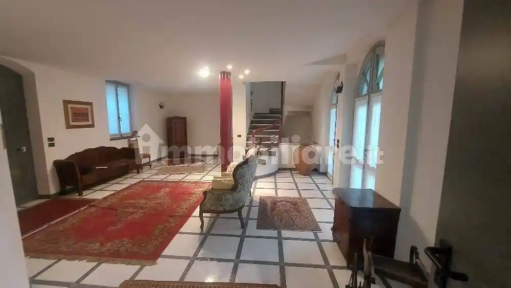 Casa indipendente in vendita a Piacenza