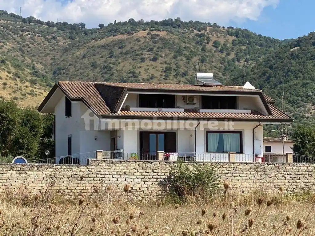 Villa in vendita a Ferentino