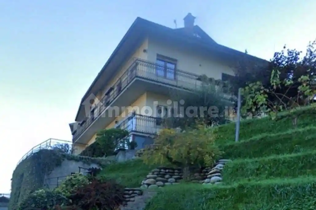 Villa in vendita a Sedrina